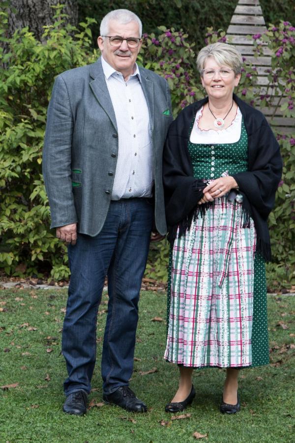 Privatzimmer Und Ferienwohnungen Leeb Persenbeug エクステリア 写真
