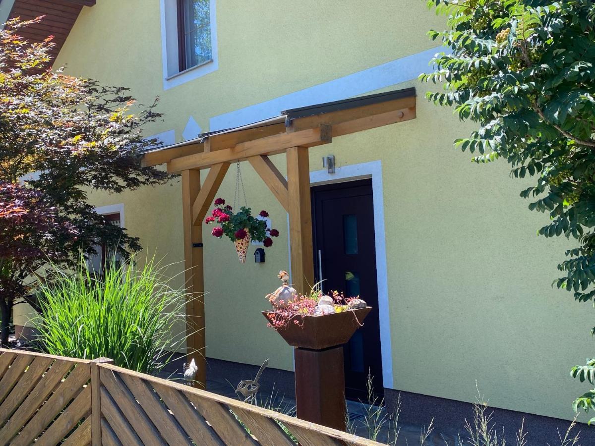 Privatzimmer Und Ferienwohnungen Leeb Persenbeug エクステリア 写真