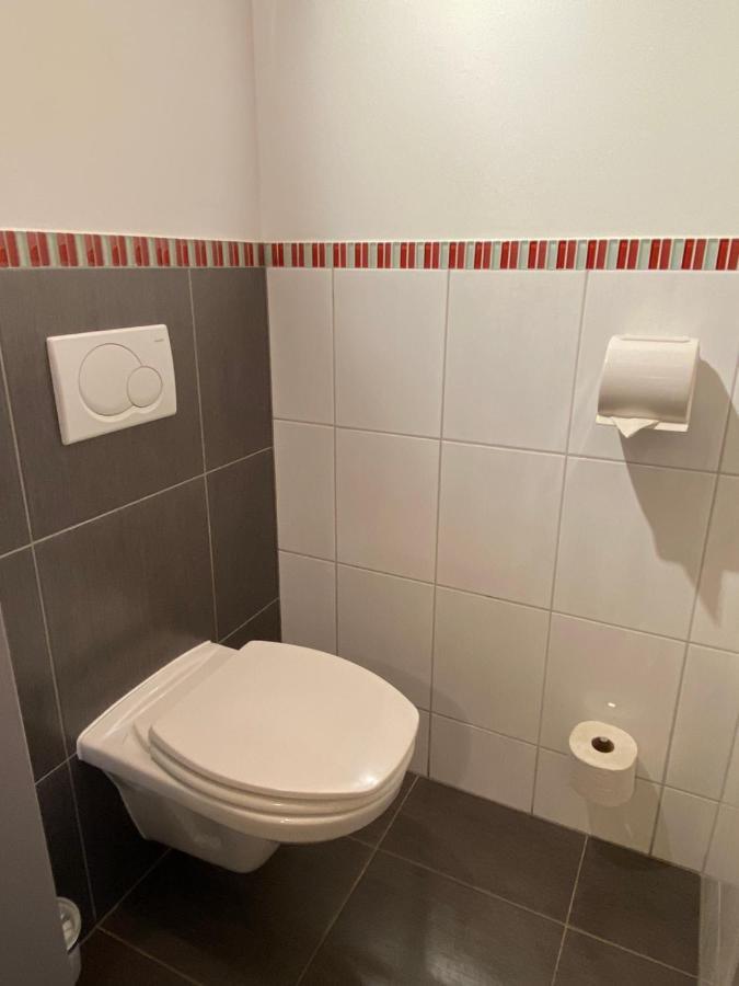 Privatzimmer Und Ferienwohnungen Leeb Persenbeug エクステリア 写真
