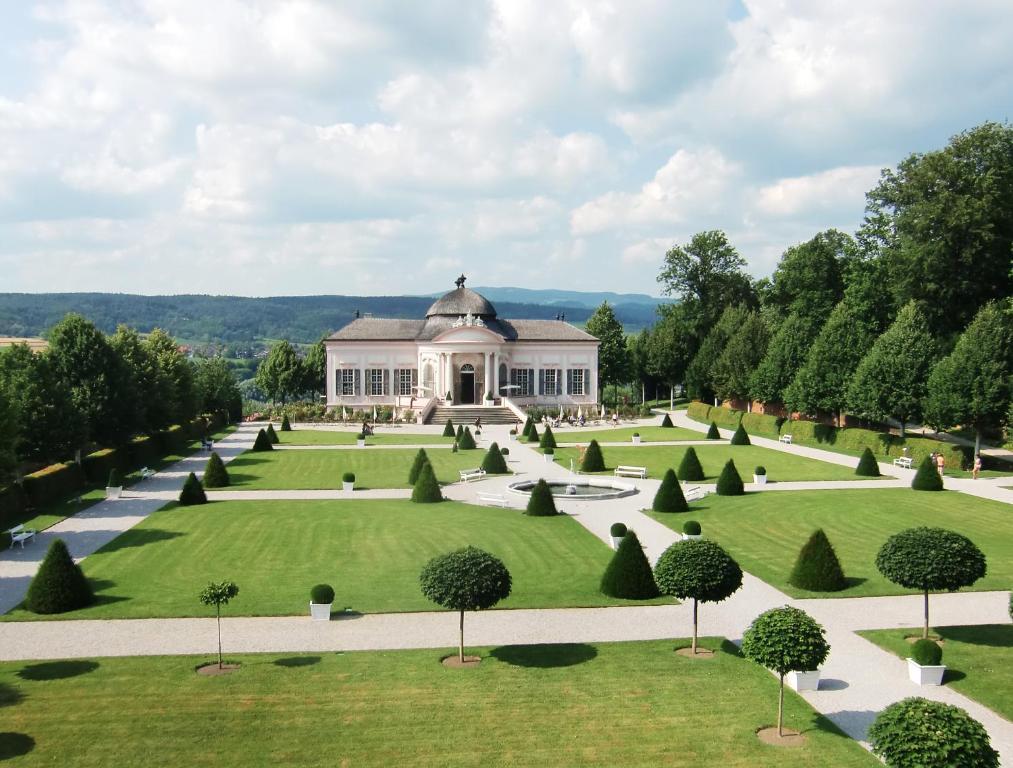 Privatzimmer Und Ferienwohnungen Leeb Persenbeug エクステリア 写真